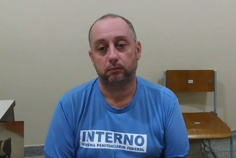 Élcio diz que PM Macalé, executado em 2021, foi intermediário de ordem para Ronnie Lessa matar Marielle Élcio diz que PM Macalé, executado em 2021, foi intermediário de ordem para Ronnie Lessa matar Marielle