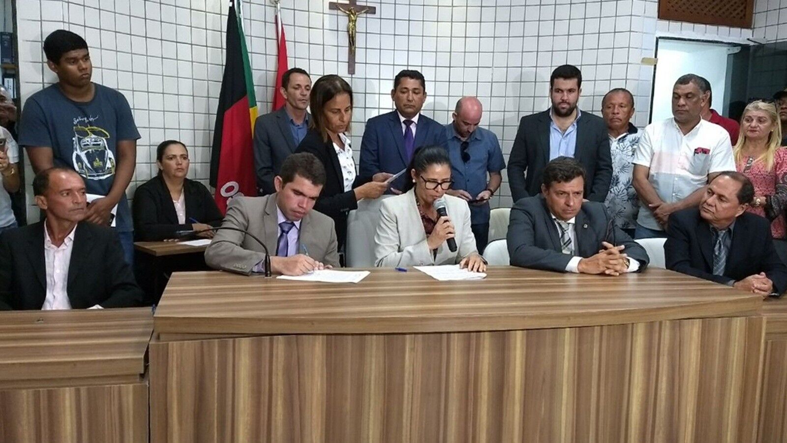 Presidente da Câmara de Cabedelo diz que mudança que dá mais poderes a suplentes é manobra governista Presidente da Câmara de Cabedelo diz que mudança que dá mais poderes a suplentes é manobra governista