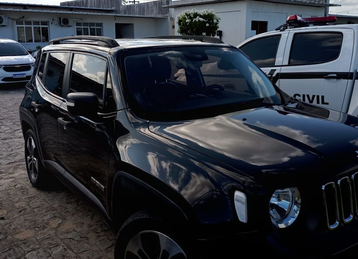 Empresário é sequestrado em João Pessoa; Polícia Militar prende trio suspeito e resgata vítima Empresário é sequestrado em João Pessoa; Polícia Militar prende trio suspeito e resgata vítima