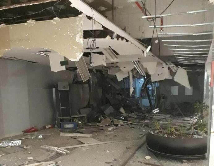 Sete membros do grupo de Romarinho são condenados a até 36 anos por explosão à Caixa no Partage Shopping, em CG Sete membros do grupo de Romarinho são condenados a até 36 anos por explosão à Caixa no Partage Shopping, em CG