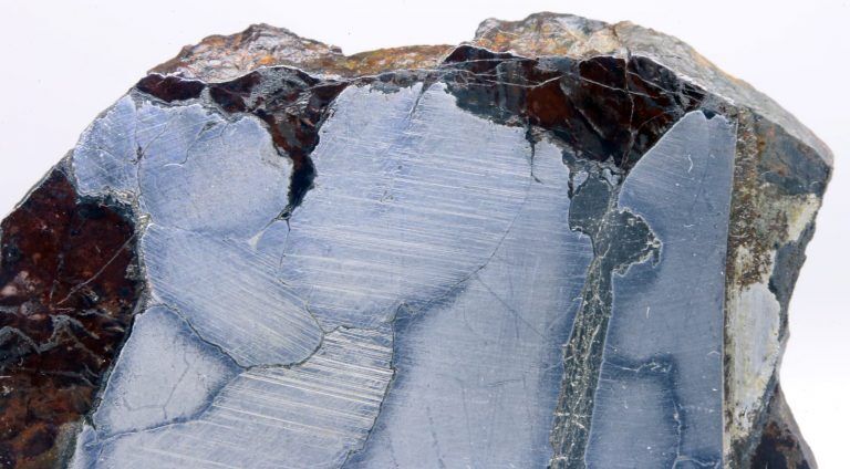 Meteorito de 4,5 bilhões de anos é encontrado no Sertão da Paraíba Meteorito de 4,5 bilhões de anos é encontrado no Sertão da Paraíba