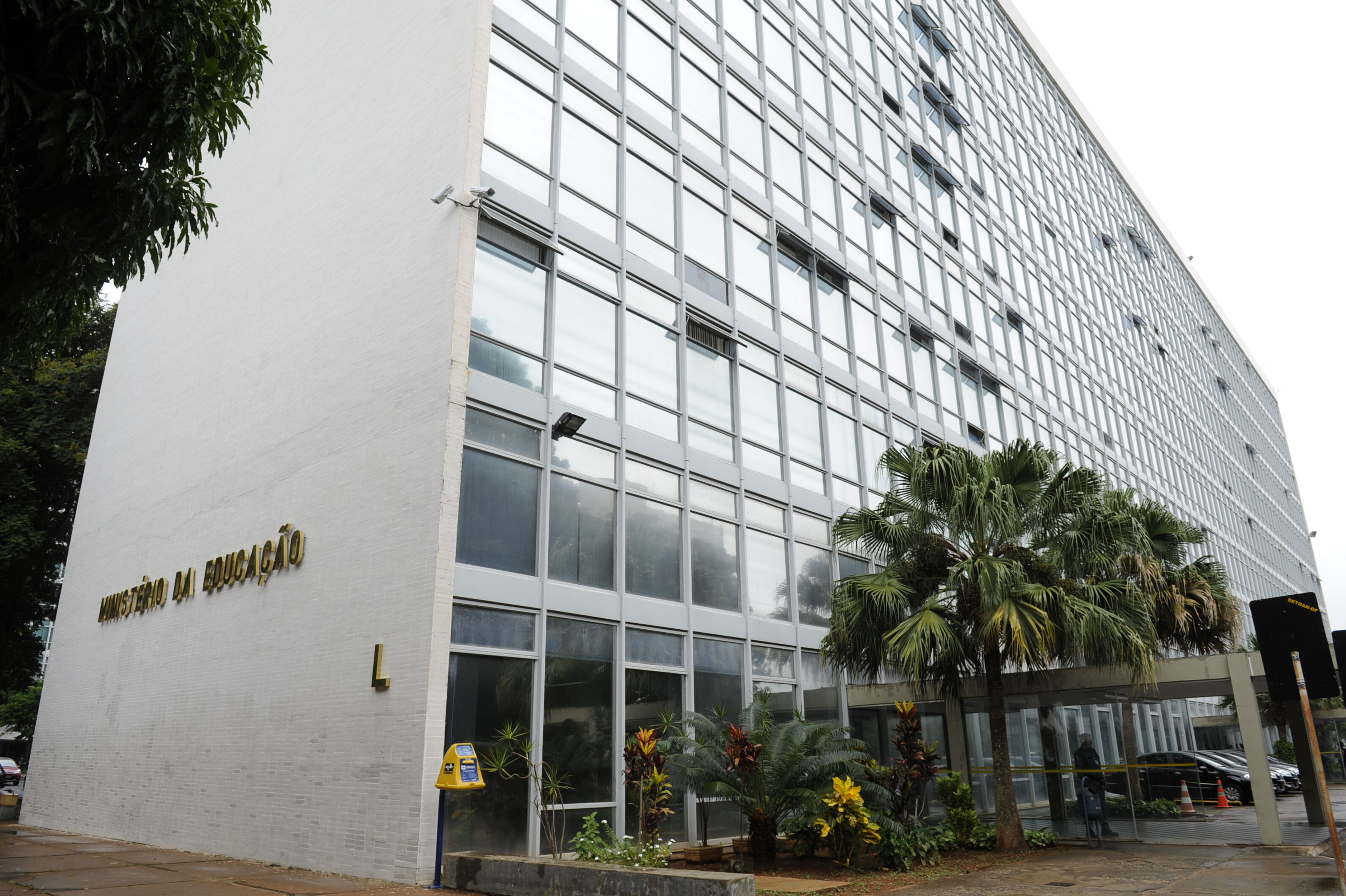 Comissão de Educação atua como CPI e vai ouvir envolvidos em denúncias sobre pastores no MEC Comissão de Educação atua como CPI e vai ouvir envolvidos em denúncias sobre pastores no MEC