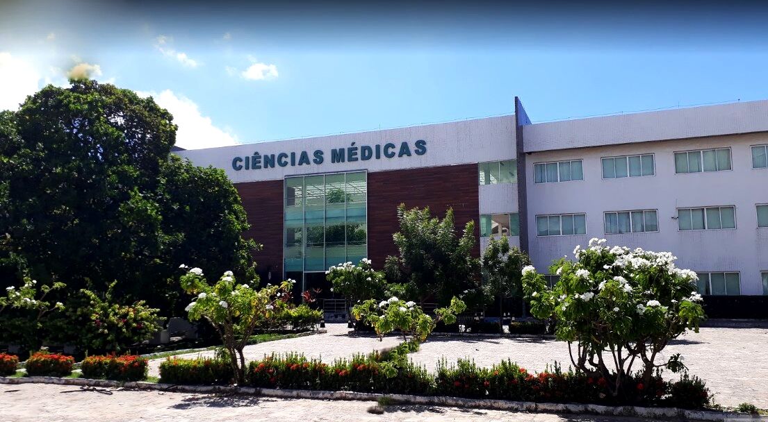 Justiça determina que Ciências Médicas e outras quatro faculdades em João Pessoa reduzam valor das mensalidades