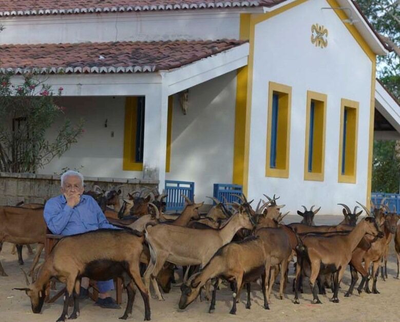 ''O Nordeste seco perde, com o falecimento de Manelito, a sua voz'', lamenta Cássio Cunha Lima ''O Nordeste seco perde, com o falecimento de Manelito, a sua voz'', lamenta Cássio Cunha Lima