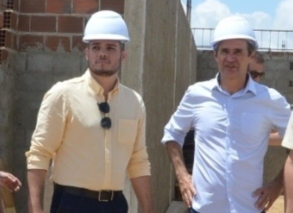 Romero anuncia Felipe Reul como novo secretário de Saúde de Campina Grande Romero anuncia Felipe Reul como novo secretário de Saúde de Campina Grande