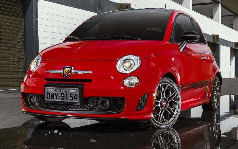 Fiat lança 500 Abarth no Brasil Fiat lança 500 Abarth no Brasil