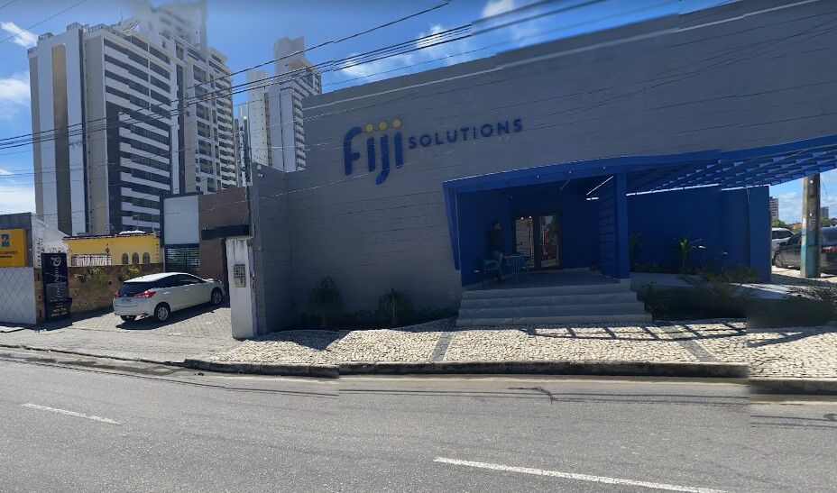 Sócrates Agra diz que dono da Fiji já deveria ter sido preso e questiona se alguém estaria dando cobertura a Bueno Aires Sócrates Agra diz que dono da Fiji já deveria ter sido preso e questiona se alguém estaria dando cobertura a Bueno Aires