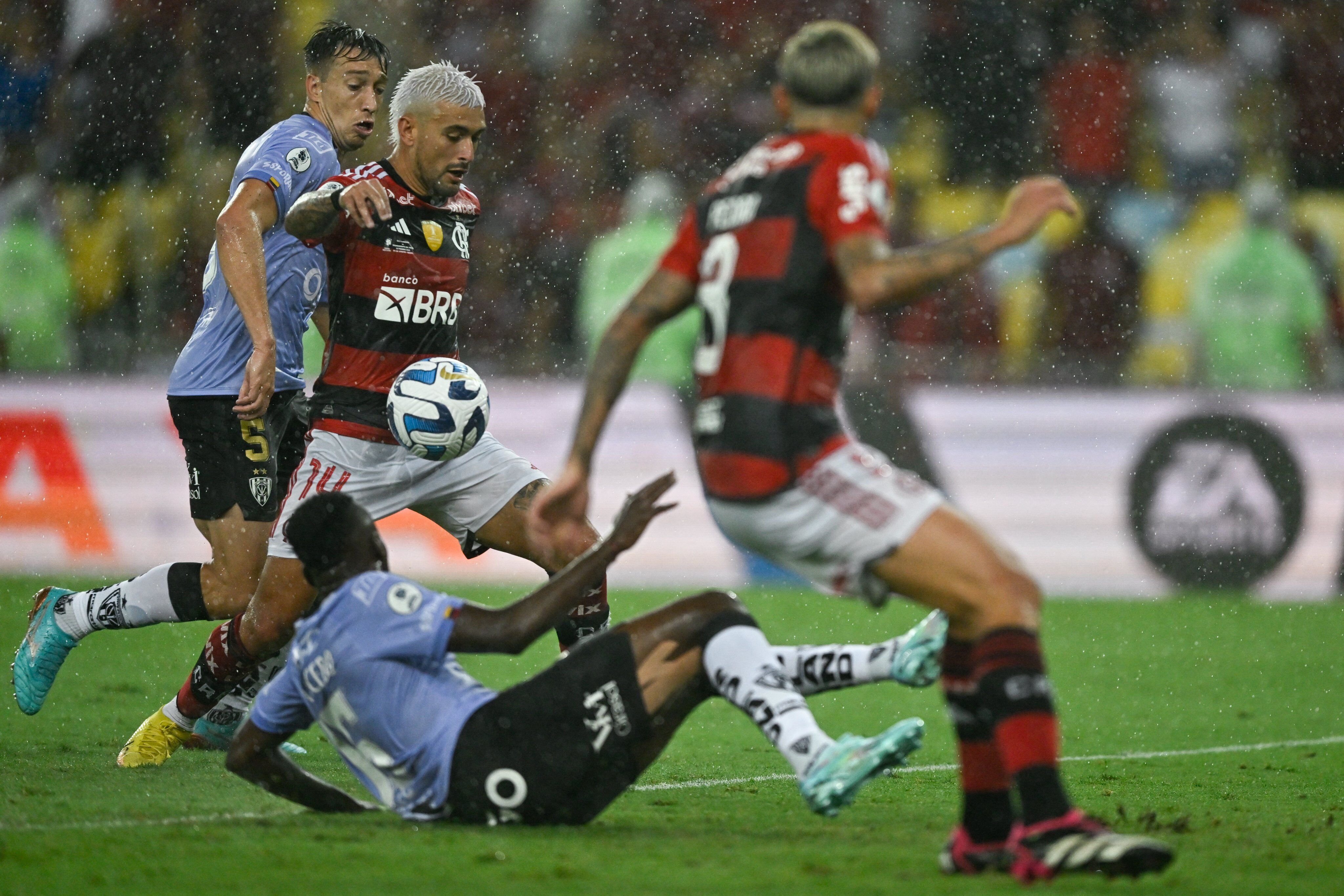 Flamengo falha nos pênaltis e perde Recopa Sul-Americana para o Del Valle Flamengo falha nos pênaltis e perde Recopa Sul-Americana para o Del Valle