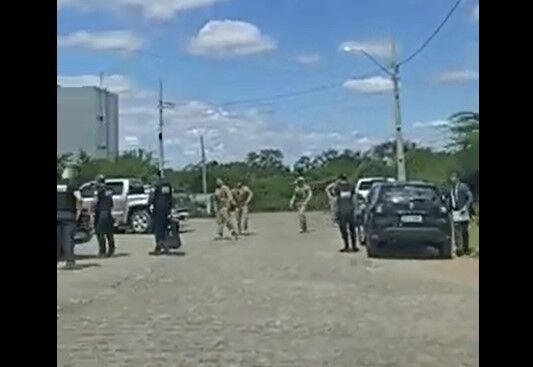 Gaeco deflagra operação na cidade de Itaporanga em Fórum e endereços de juiz e advogados
