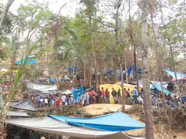 Garimpeiros devem ser retirados da 'Nova Serra Pelada' nesta terça em MT Garimpeiros devem ser retirados da 'Nova Serra Pelada' nesta terça em MT