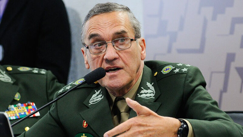 General Villas Bôas passa por procedimento médico em Brasília General Villas Bôas passa por procedimento médico em Brasília