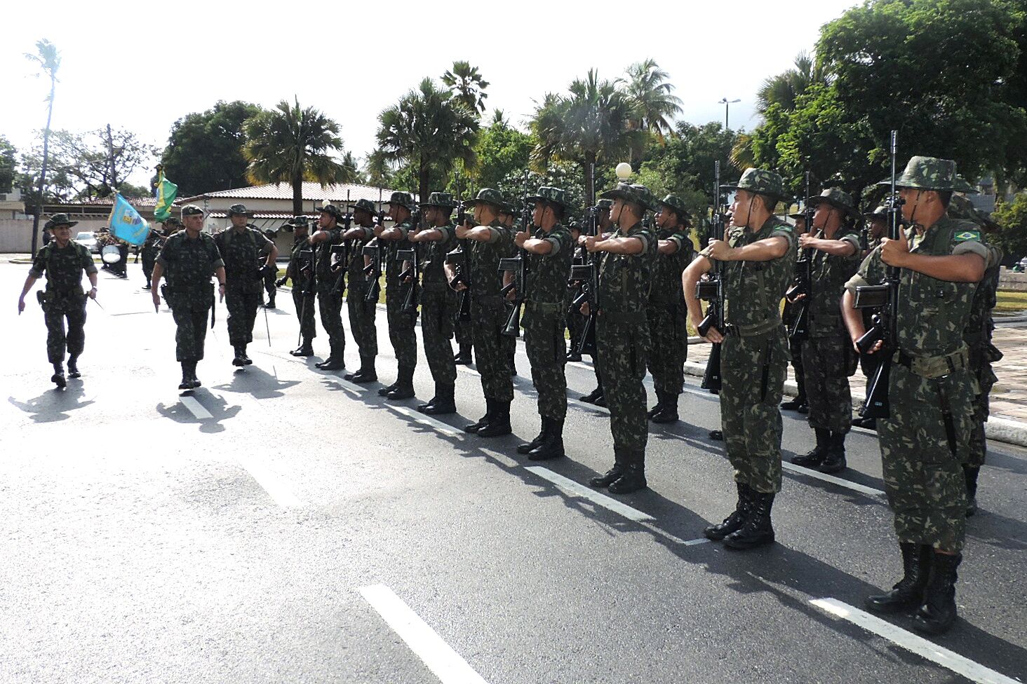 Novo comandante assume 1º Grupamento de Engenharia em João Pessoa Exército participa dos desfiles