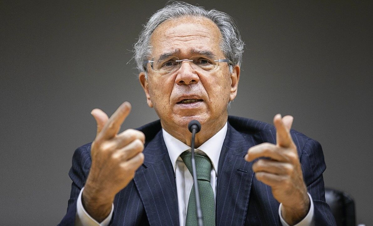 Após debandada na Economia, Bolsonaro visita Paulo Guedes Após debandada na Economia, Bolsonaro visita Paulo Guedes