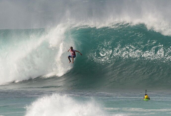 "Haole", "goofy", "crowd", "swell" e "lay day": dicionário para falar com surfistas "Haole", "goofy", "crowd", "swell" e "lay day": dicionário para falar com surfistas