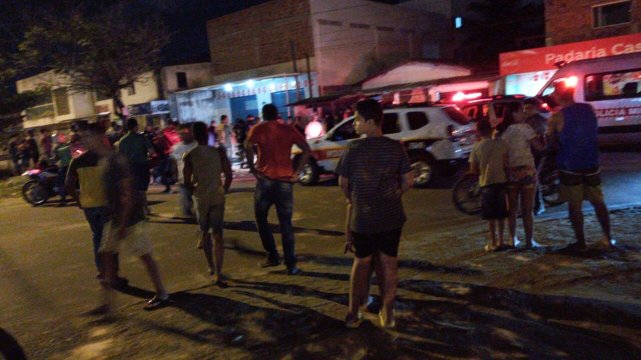 Uma pessoa morreu e outra ficou ferida depois de serem baleadas nessa sexta, em João Pessoa Uma pessoa morreu e outra ficou ferida depois de serem baleadas nessa sexta, em João Pessoa