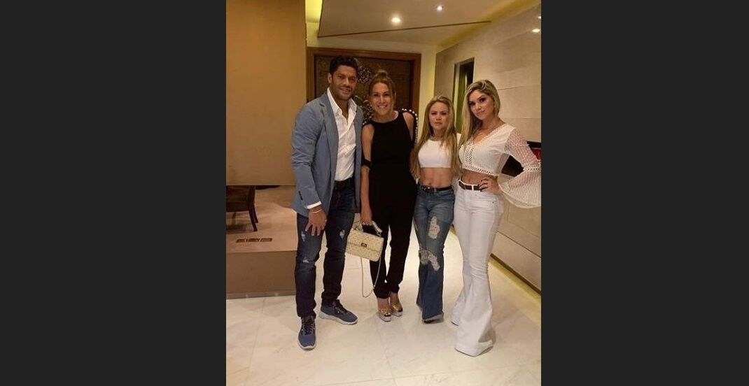 Jogador Hulk confirma namoro com sobrinha da ex-mulher Jogador Hulk confirma namoro com sobrinha da ex-mulher