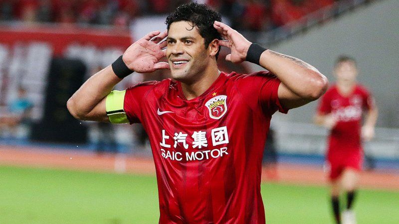 Hulk bate Neymar e é o quarto jogador mais bem pago do mundo Hulk bate Neymar e é o quarto jogador mais bem pago do mundo