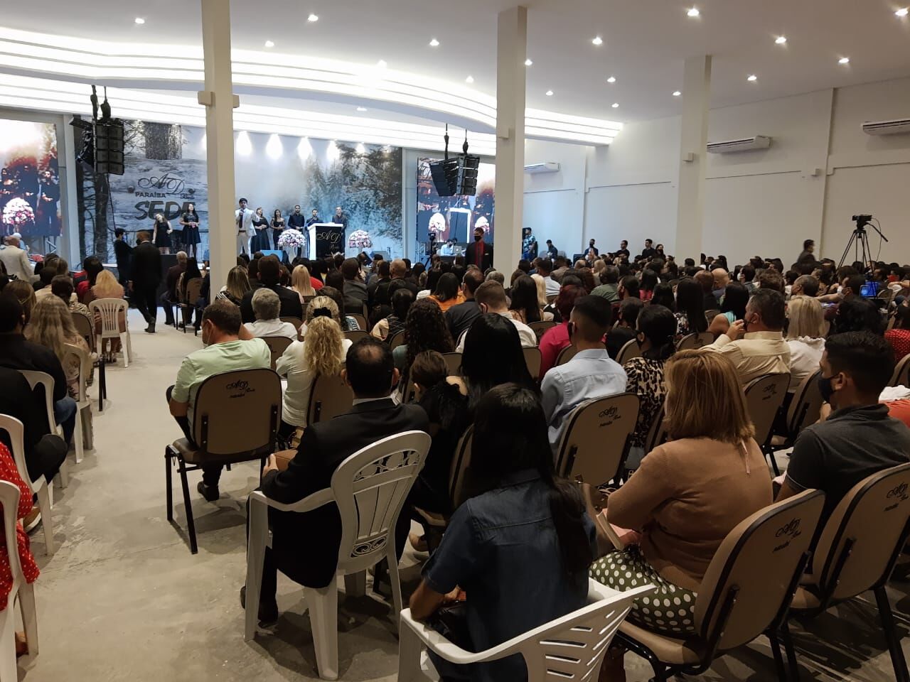 Igreja no Bessa será interditada pela Vigilância Sanitária por promover culto com aglomeração Igreja no Bessa será interditada pela Vigilância Sanitária por promover culto com aglomeração