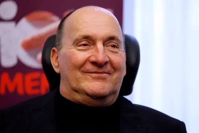 Empresário tetraplégico que inspirou o filme Intocáveis morre aos 72 anos Empresário tetraplégico que inspirou o filme Intocáveis morre aos 72 anos