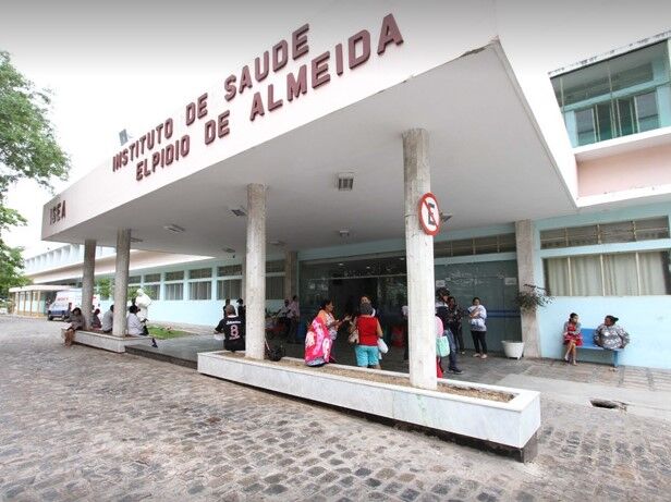 Recém-nascido encontrado em caixa de papelão segue internado no Isea em Campina Grande e, após exames, será encaminhado para abrigo Recém-nascido encontrado em caixa de papelão segue internado no Isea em Campina Grande e, após exames, será encaminhado para abrigo