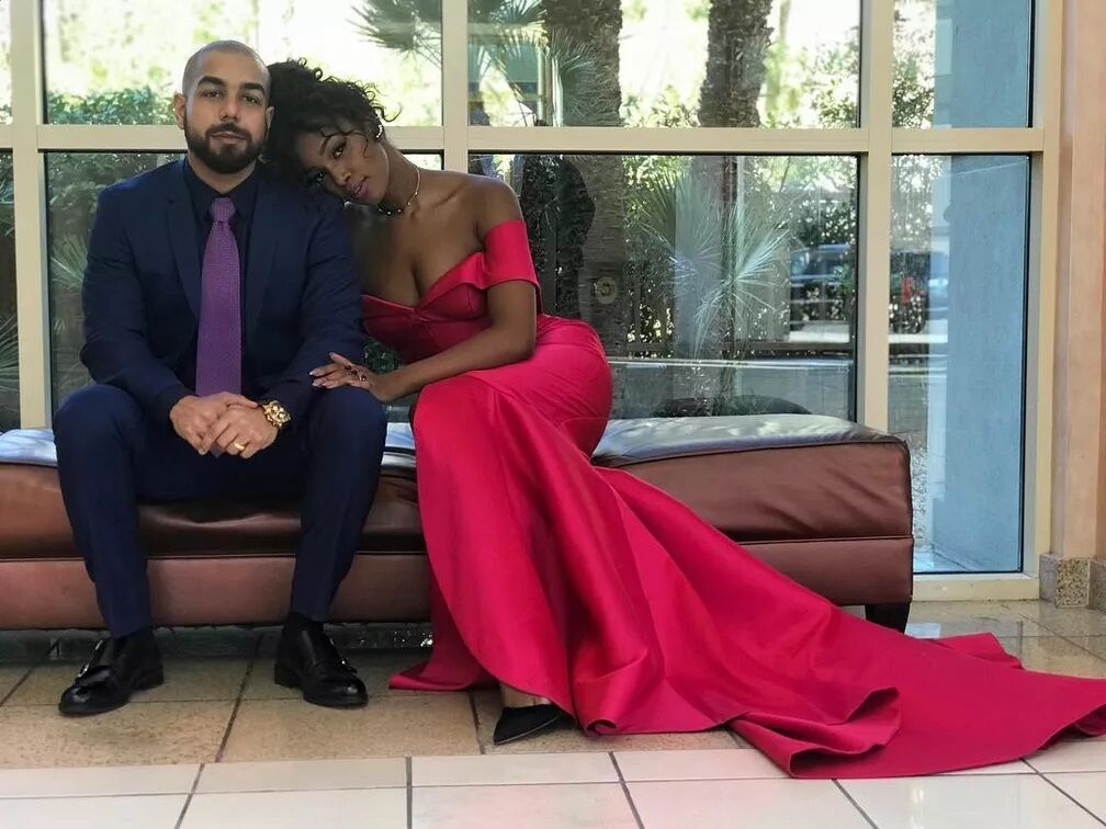 Iza anuncia separação de Sergio Santos: 'Não somos mais um casal' Iza anuncia separação de Sergio Santos: 'Não somos mais um casal'