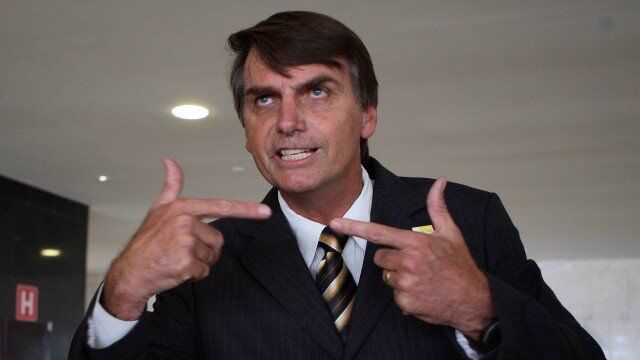 Bolsonaro ‘não é mais caso de impeachment, é caso de interdição’, diz Miguel Reale Bolsonaro ‘não é mais caso de impeachment, é caso de interdição’, diz Miguel Reale