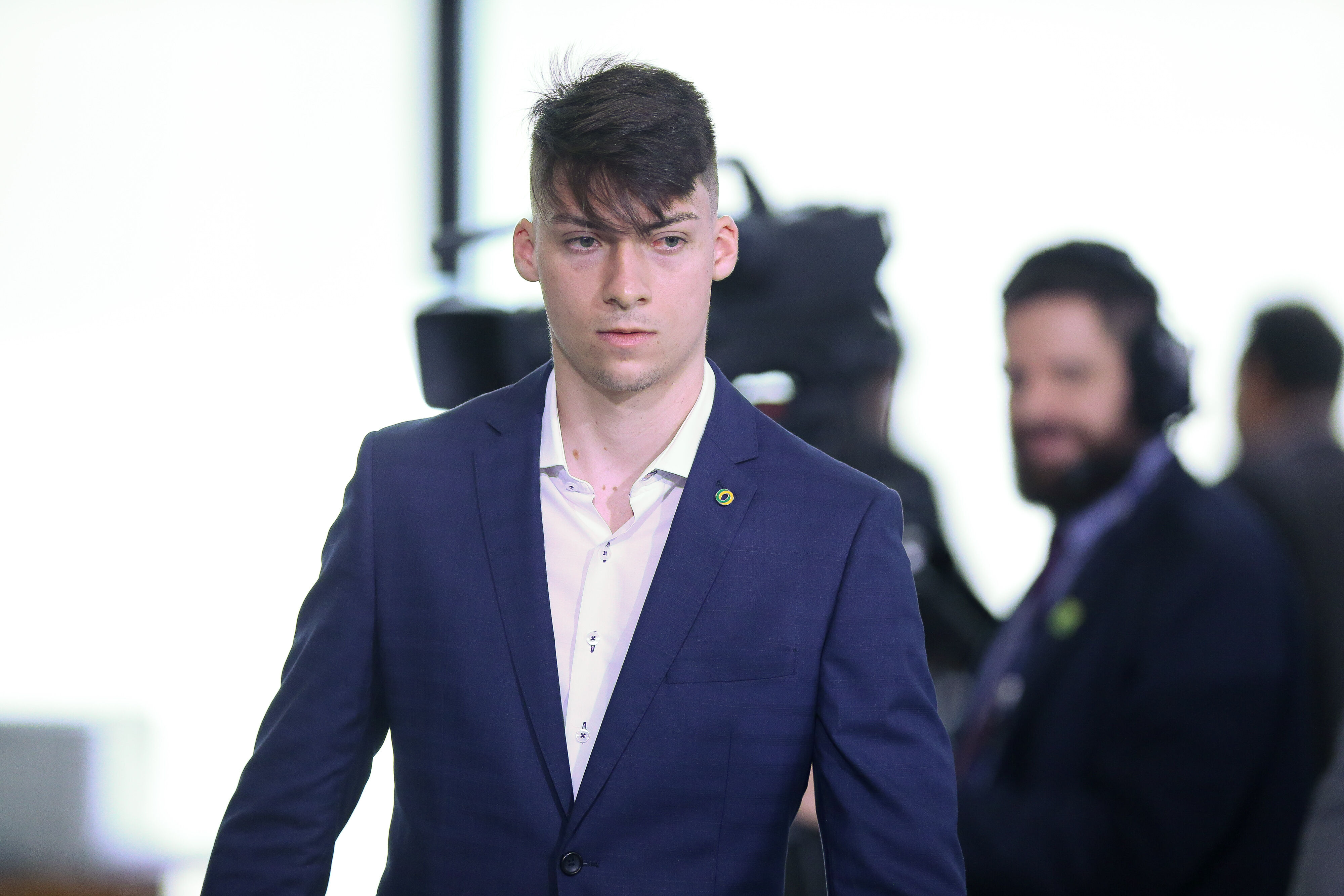Jair Renan, filho de Bolsonaro, é intimado para prestar depoimento à Polícia Federal Jair Renan, filho de Bolsonaro, é intimado para prestar depoimento à Polícia Federal