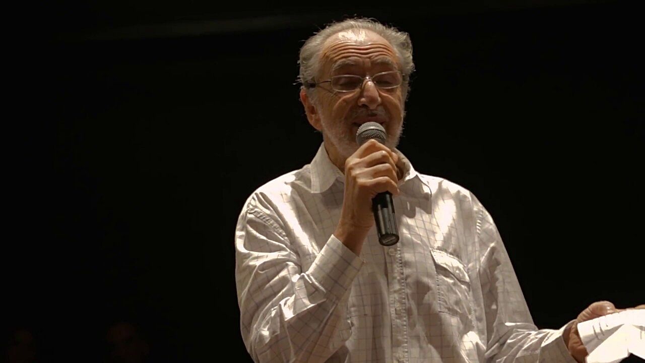 Espetáculo teatral que ‘ressuscita’ Karl Marx chega à Paraíba para três apresentações Espetáculo teatral que ‘ressuscita’ Karl Marx chega à Paraíba para três apresentações