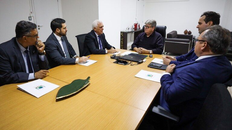 João Azevêdo recebe governador em exercício do Piauí e dialoga sobre potenciais econômicos do Nordeste