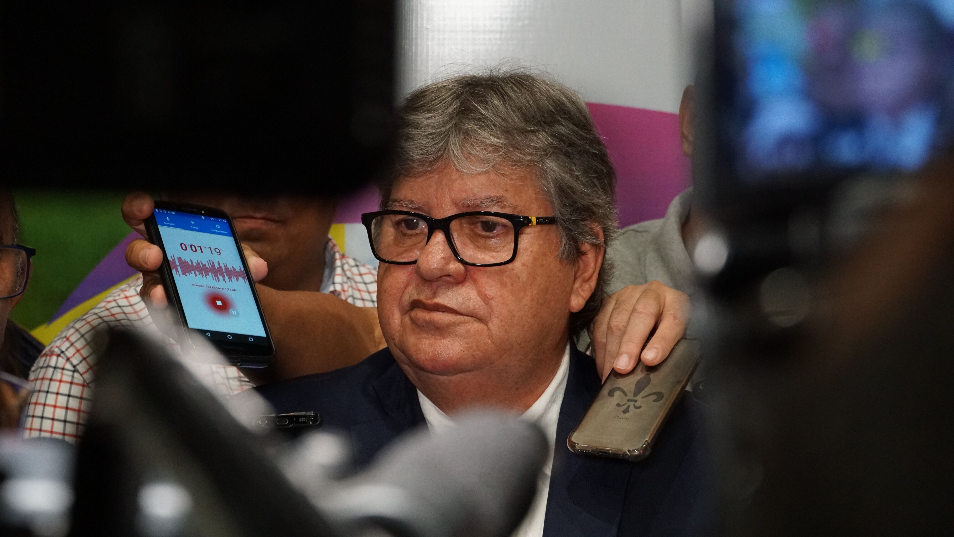 Nonato revela que João Azevêdo tem convites de 9 legendas e que aconselha governador a deixar Cidadania em caso de federação Nonato revela que João Azevêdo tem convites de 9 legendas e que aconselha governador a deixar Cidadania em caso de federação