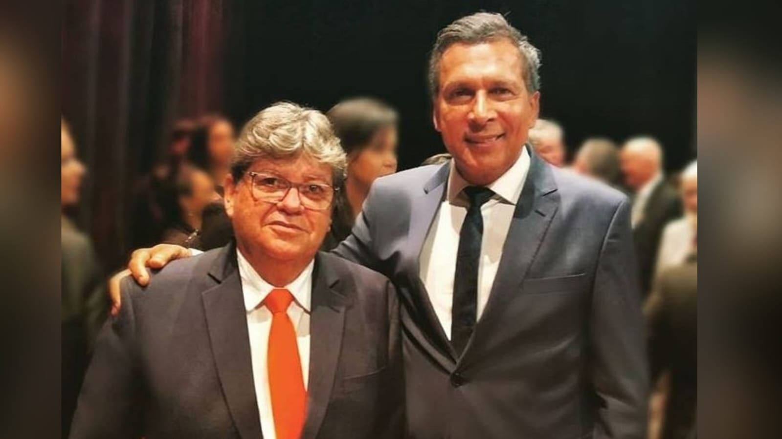 João Azevêdo assegura candidatura do PSB em Cabedelo: "O projeto em Cabedelo é Ricardo Barbosa" João Azevêdo assegura candidatura do PSB em Cabedelo: "O projeto em Cabedelo é Ricardo Barbosa"