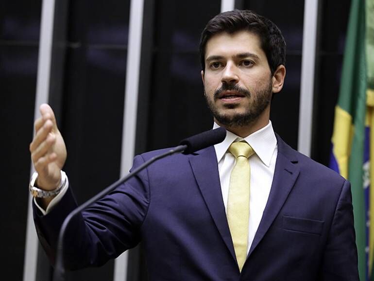 Novo projeto de lei quer criminalizar jogos violentos no Brasil Novo projeto de lei quer criminalizar jogos violentos no Brasil