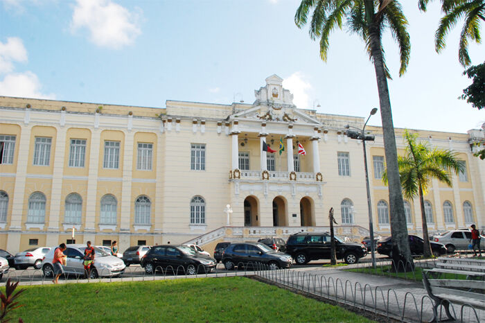 Dia do Servidor Público tem ponto facultativo no Judiciário, mas maioria dos órgãos públicos funciona; veja o que abre o que fecha hoje Dia do Servidor Público tem ponto facultativo no judiciário