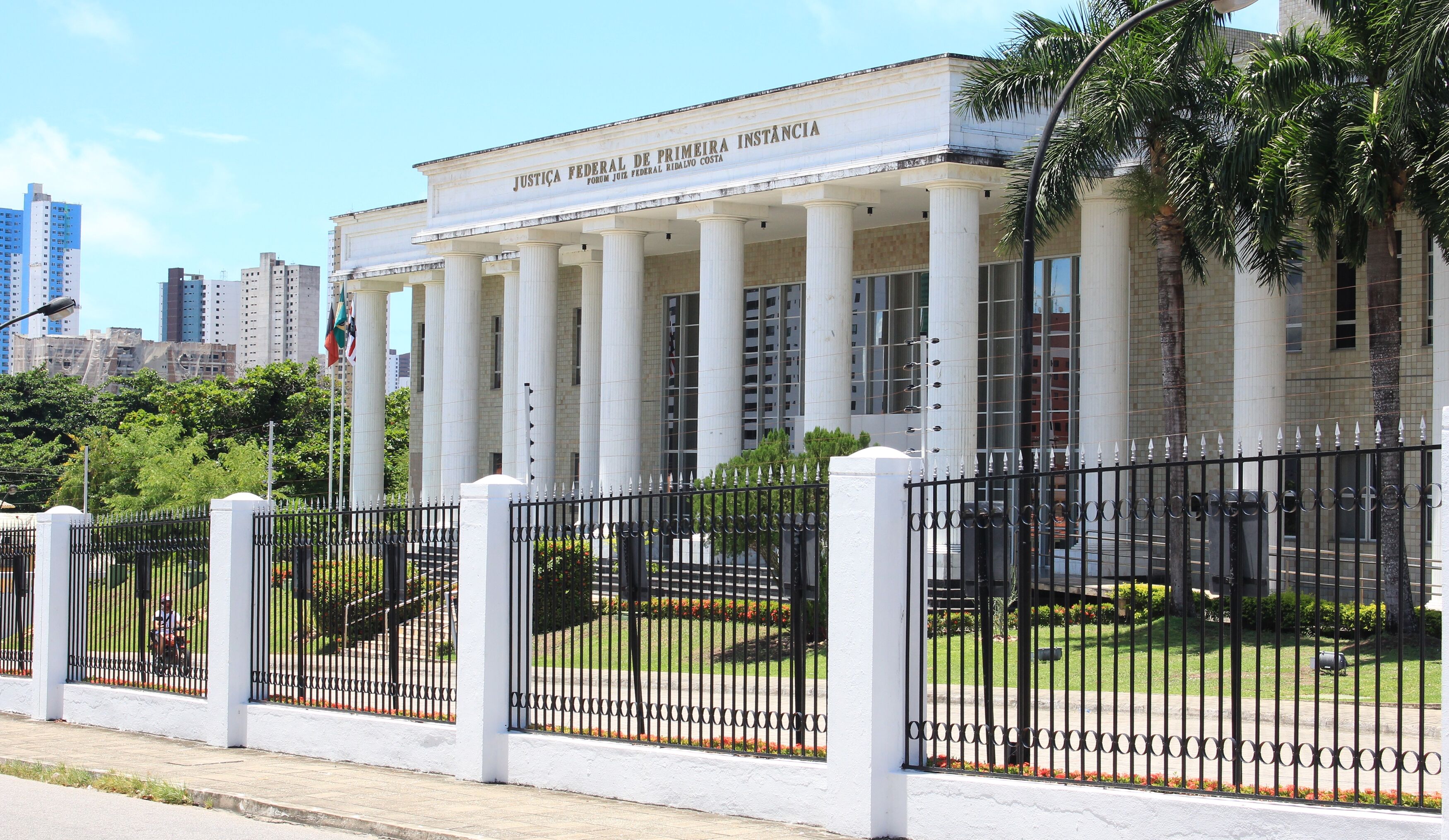 Justiça manda Prefeitura de João Pessoa regularizar tratamento de pacientes diagnosticados com câncer Justiça Federal, Racismo, Crime,