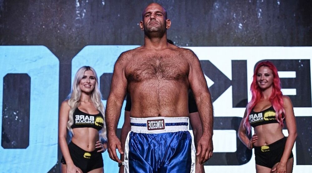 Após morte de ex-lutador órgão regulatório diz que eventos de boxe sem luvas não seguem o mínimo de regras médicas Após morte de ex-lutador órgão regulatório diz que eventos de boxe sem luvas não seguem o mínimo de regras médicas