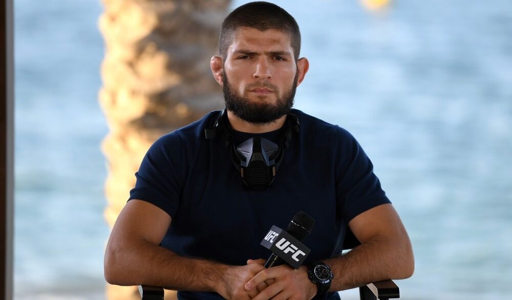 Khabib Nurmagomedov espera que cinturão vá para vencedor entre McGregor e Poirier
