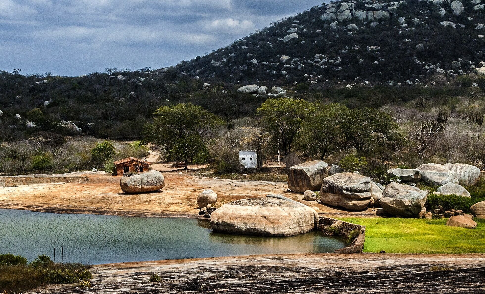Visita a ponto turístico do Lajedo de Pai Mateus na Paraíba é suspenso até 2018 Visita a ponto turístico do Lajedo de Pai Mateus na Paraíba é suspenso até 2018