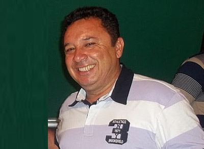Ex-prefeito de Mulungu é acusado de acumular cargo e terá que devolver R$ 90 mil ao Estado por remuneração recebida de forma irregular Ex-prefeito de Mulungu é acusado de acumular cargo e terá que devolver R$ 90 mil ao Estado por remuneração recebida de forma irregular