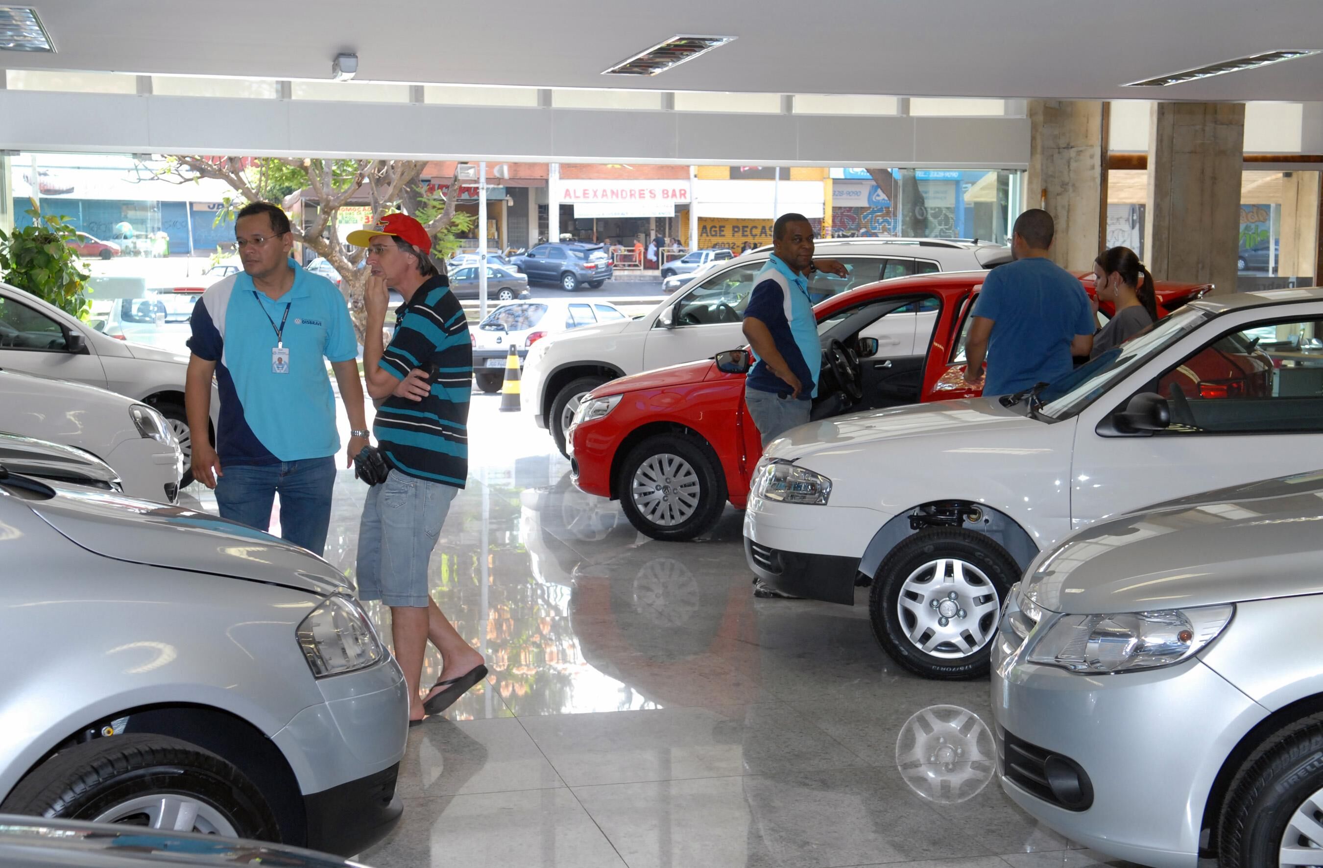 Levantamento mostra carros mais baratos em 19 países; há automóvel de R$ 7,1 mil Levantamento mostra carros mais baratos em 19 países; há automóvel de R$ 7,1 mil