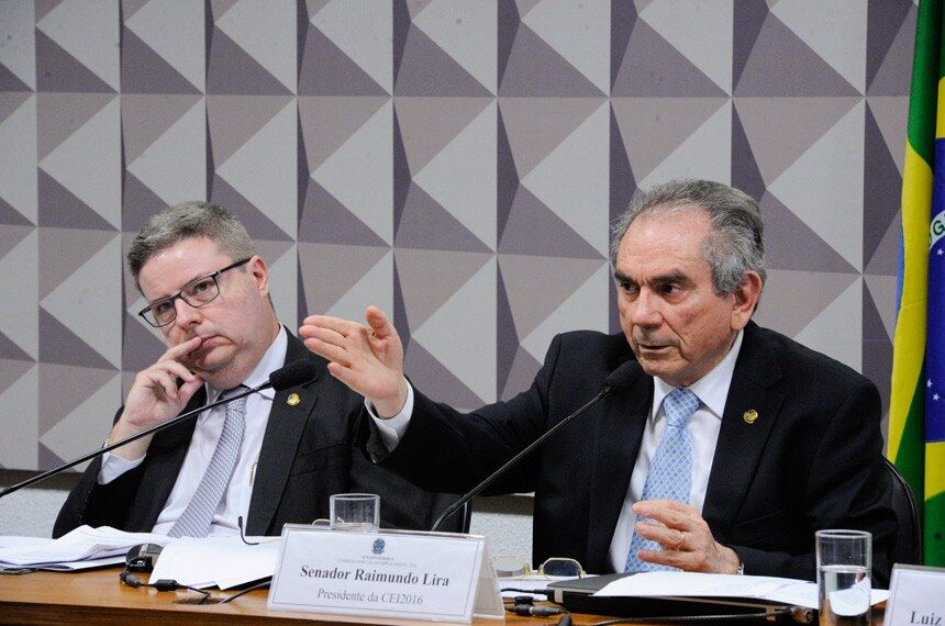 Comissão do Impeachment presidida por Lira espera votar calendário nesta segunda Comissão do Impeachment presidida por Lira espera votar calendário nesta segunda
