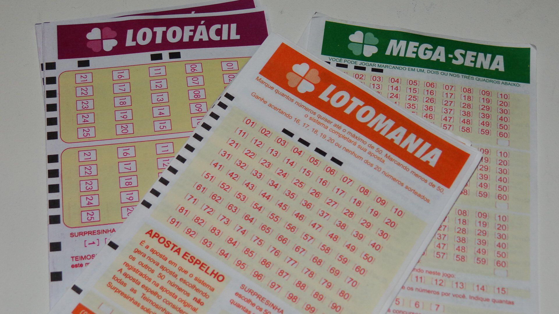 Dupla Sena terá três sorteios por semana e Lotomania terá nova faixa de prêmio Dupla Sena terá três sorteios por semana e Lotomania terá nova faixa de prêmio