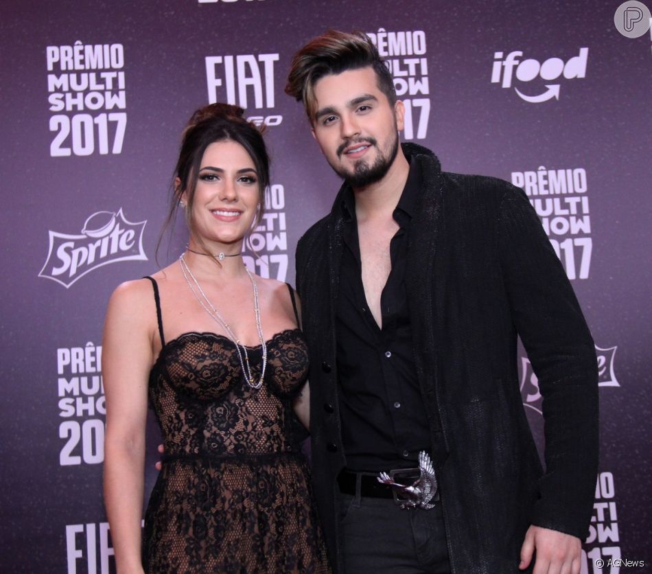 Luan Santana e Jade Magalhães terminam após 12 anos de relacionamento Luan Santana e Jade Magalhães terminam após 12 anos de relacionamento