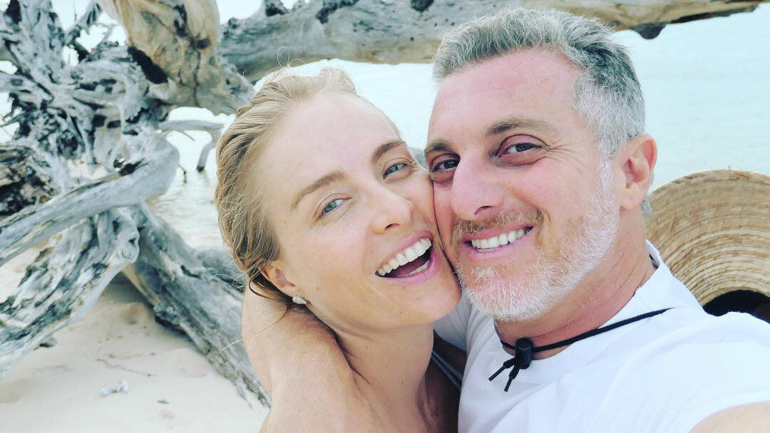 Luciano Huck diz que ele e Angélica são adeptos do sexo tântrico Luciano Huck diz que ele e Angélica são adeptos do sexo tântrico