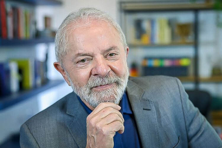 Após Procuradoria cobrar "nada consta" criminal, Lula entrega certidões criminais ao TSE; confira documentos