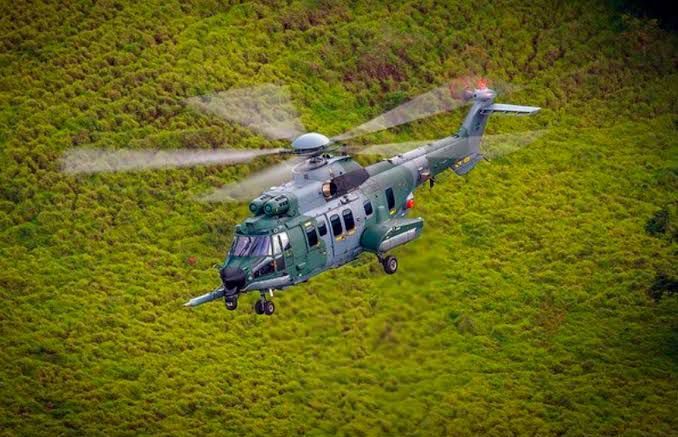EXCLUSIVO: no helicóptero presidencial, apenas Lula, João Azevedo, Janja e Stuckert vão de Campina a Santa Luzia EXCLUSIVO: no helicóptero presidencial, apenas Lula, João Azevedo, Janja e Stuckert vão de Campina a Santa Luzia
