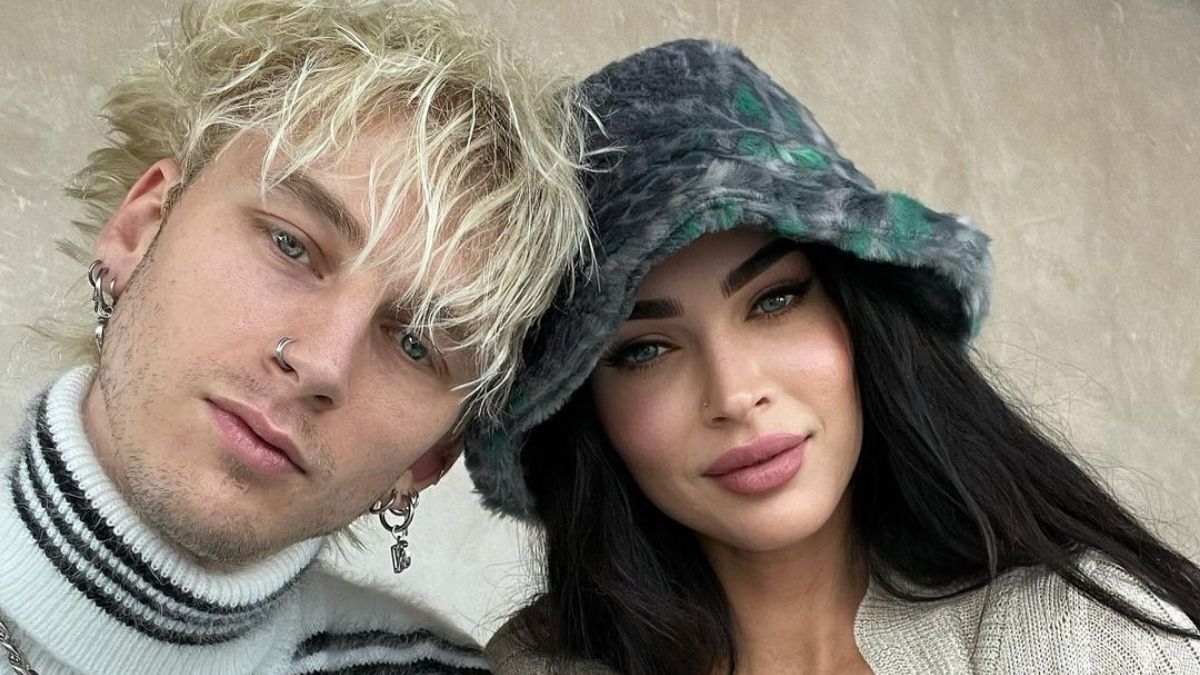 Megan Fox e Machine Gun Kelly são alertados sobre riscos de seu hábito de 'beber sangue' Megan Fox e Machine Gun Kelly são alertados sobre riscos de seu hábito de 'beber sangue'