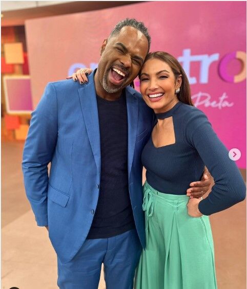 Manoel Soares posta foto com Patrícia Poeta e anuncia saída do Encontro: 'agora sim, meu primeiro programa' Manoel Soares posta foto com Patrícia Poeta e anuncia saída do Encontro: 'agora sim, meu primeiro programa'