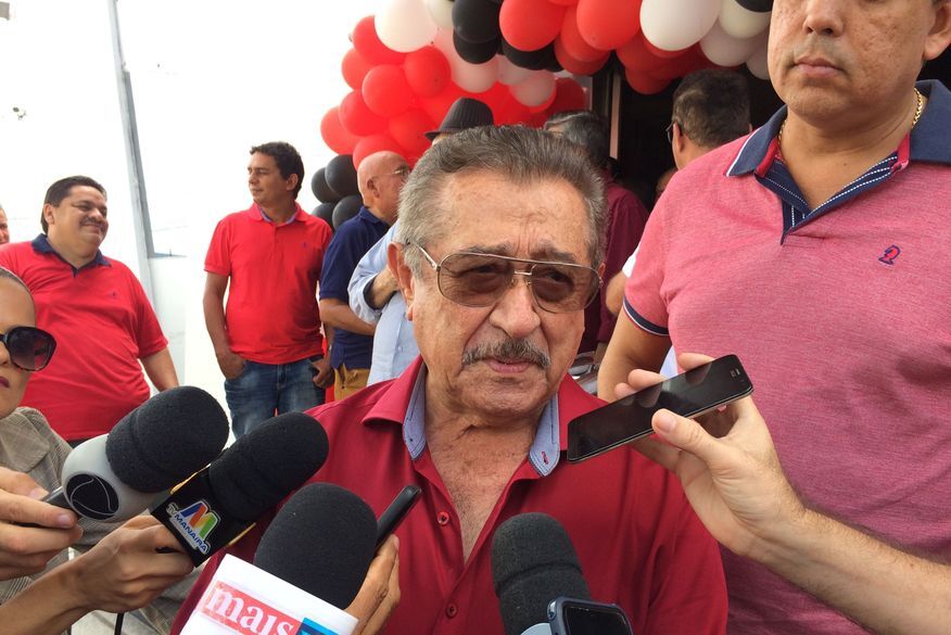 "Bolsonaro foi infeliz em comentário sobre nordestinos", desabafa Maranhão "Bolsonaro foi infeliz em comentário sobre nordestinos", desabafa Maranhão