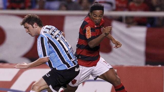Mário Fernandes perde voo para Belém e desiste de jogar pela seleção brasileira contra a Argentina Mário Fernandes perde voo para Belém e desiste de jogar pela seleção brasileira contra a Argentina