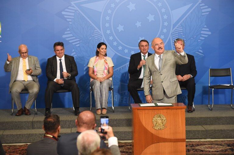 Governo Federal formaliza, em solenidade, adesão das escolas cívico-militares; Paraíba tem três unidades Governo Federal formaliza, em solenidade, adesão das escolas cívico-militares; Paraíba tem três unidades